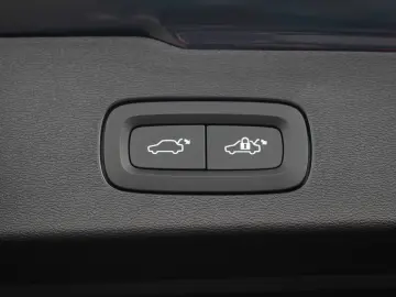 Volvo V60 B4 MHEV Geartronic R-Design