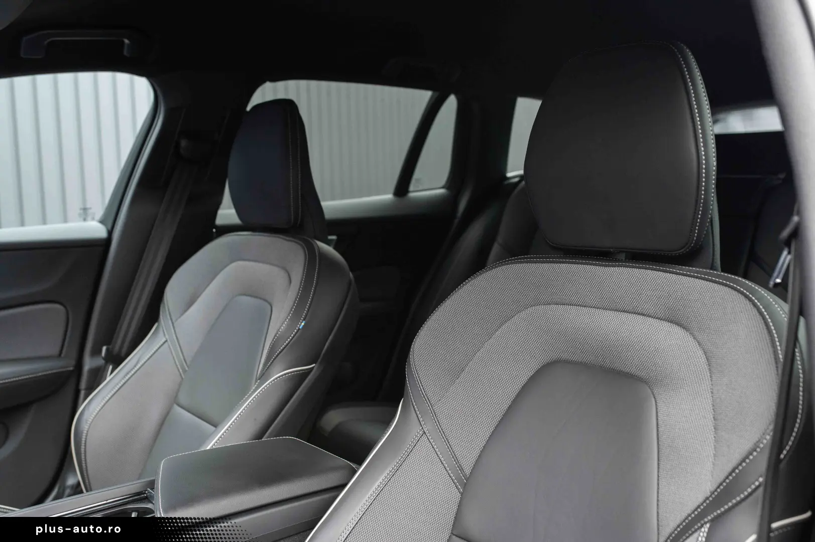 Volvo V60 B4 MHEV Geartronic R-Design