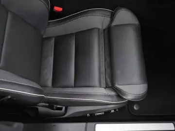 Volvo V60 B4 MHEV Geartronic R-Design