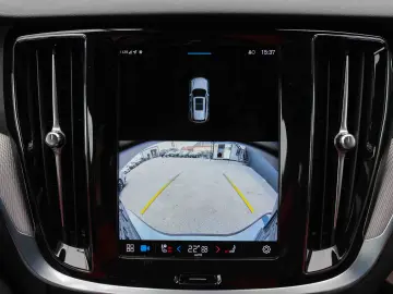 Volvo V60 B4 MHEV Geartronic R-Design