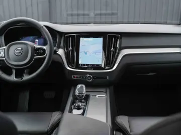 Volvo V60 B4 MHEV Geartronic R-Design