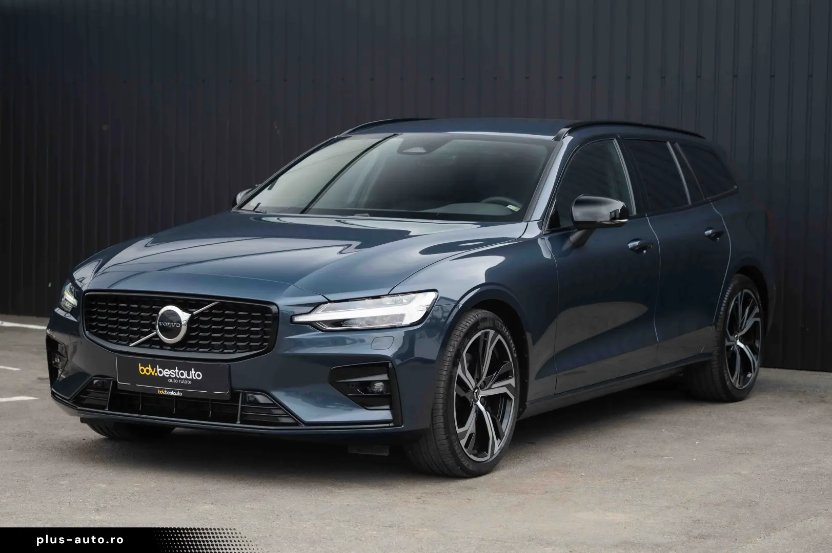 Volvo V60 B4 MHEV Geartronic R-Design