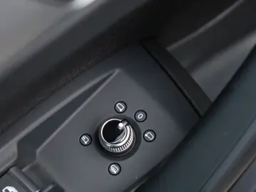 AUDI Q5 35 TDI S line LED 360  Sportsitze 1 HAND KEYL