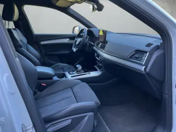 AUDI Q5 S line 40 TDI quattro S tronic  Kamera AHK