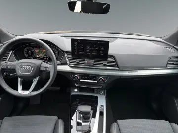 AUDI Q5 50 TFSI e q 2x S line AHK Matrix Pano Kamera