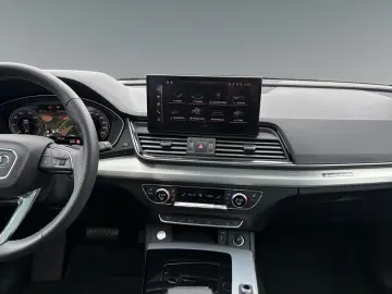 AUDI Q5 50 TFSI e q 2x S line AHK Matrix Pano Kamera