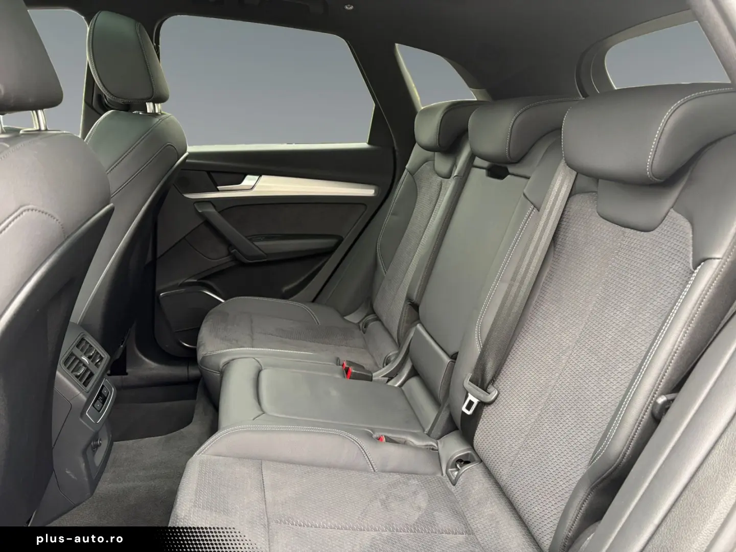 AUDI Q5 50 TFSI e q 2x S line AHK Matrix Pano Kamera