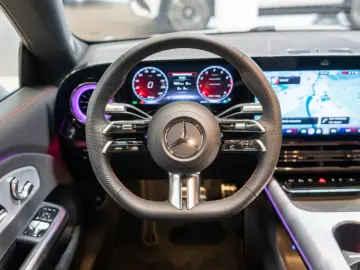 Mercedes-Benz CLA 200 Coupe LED Pano DAB