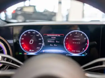 Mercedes-Benz CLA 200 Coupe LED Pano DAB