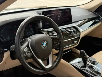 BMW 530e Limousine Sport Line Kamera LED LKHZ SHZ