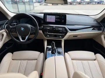 BMW 530e Limousine Sport Line Kamera LED LKHZ SHZ