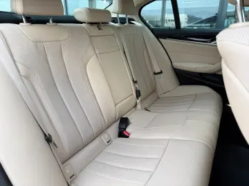 BMW 530e Limousine Sport Line Kamera LED LKHZ SHZ