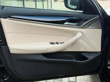 BMW 530e Limousine Sport Line Kamera LED LKHZ SHZ