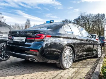 BMW 530e Luxury Line HUD ACC RFK NAVI LED Laser LM