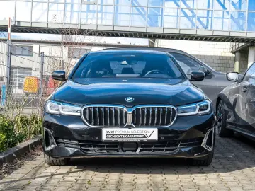 BMW 530e Luxury Line HUD ACC RFK NAVI LED Laser LM