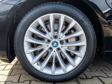 BMW 530e Luxury Line HUD ACC RFK NAVI LED Laser LM