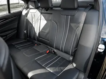 BMW 530e Luxury Line HUD ACC RFK NAVI LED Laser LM