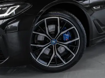 BMW 530 5-serie 530e xDrive M Sport Pano 360  HuD H&