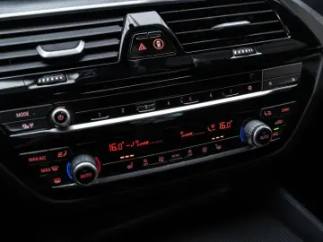 BMW 530 5-serie 530e xDrive M Sport Pano 360  HuD H&