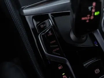 BMW 530 5-serie 530e xDrive M Sport Pano 360  HuD H&