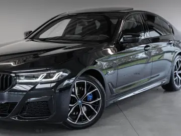 BMW 530 5-serie 530e xDrive M Sport Pano 360  HuD H&