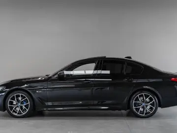BMW 530 5-serie 530e xDrive M Sport Pano 360  HuD H&