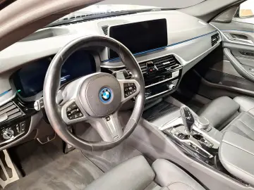 BMW 530e xDrive Limousine M Sport Massage Harman K