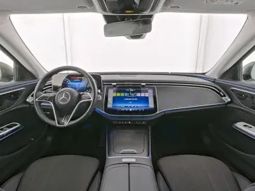 MERCEDES-BENZ E 300e Avantgarde Tot-W 360 Carplay DISTR DAB