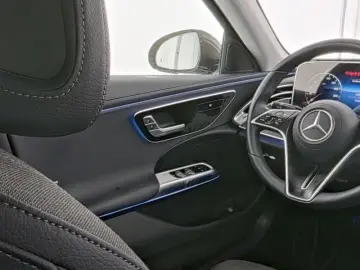 MERCEDES-BENZ E 300e Avantgarde Tot-W 360 Carplay DISTR DAB