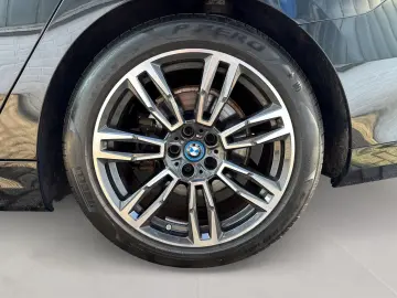 BMW 530e Limousine 360  HEAD-UP SITZBELÜFT RFK HIFI