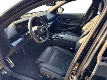 BMW 530e Limousine 360  HEAD-UP SITZBELÜFT RFK HIFI