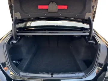 BMW 530e Limousine 360  HEAD-UP SITZBELÜFT RFK HIFI