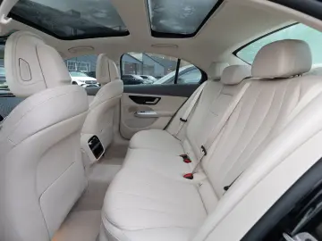 MERCEDES-BENZ E 200 Limousine AUT SpurH SpurW Teilled.