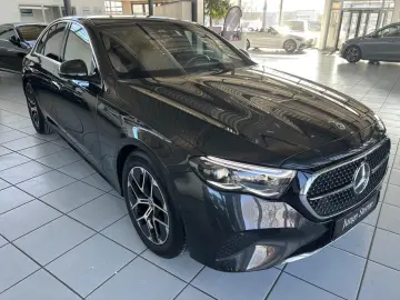 MERCEDES-BENZ E 220 d Avantgarde Standhz AHK Burmester 360