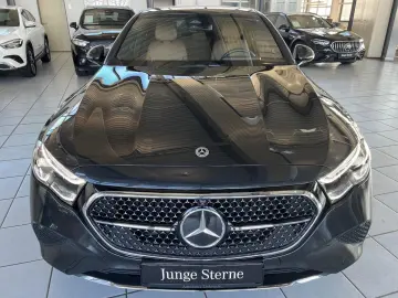 MERCEDES-BENZ E 220 d Avantgarde Standhz AHK Burmester 360