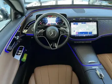 MERCEDES-BENZ E 220 d Avantgarde Standhz AHK Burmester 360