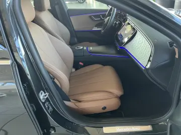 MERCEDES-BENZ E 220 d Avantgarde Standhz AHK Burmester 360