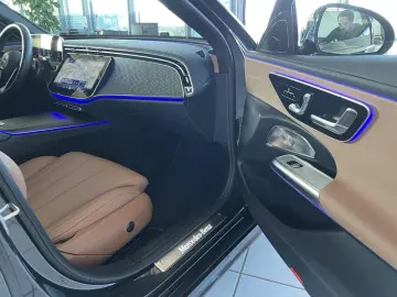 MERCEDES-BENZ E 220 d Avantgarde Standhz AHK Burmester 360
