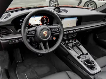 Porsche 992 911 Carrera Cabriolet Sportabgas