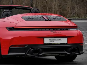 Porsche 992 911 Carrera Cabriolet Sportabgas