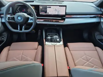 BMW 550e xDrive M Sport   GARANTIE-bis-11.2029