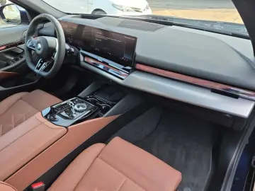 BMW 550e xDrive M Sport   GARANTIE-bis-11.2029