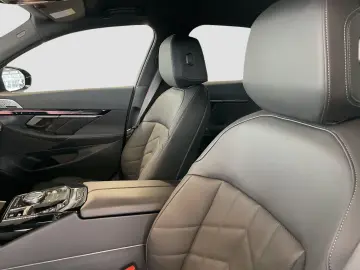 BMW 550e xDrive Limousine M Sport AHK Kamera LED