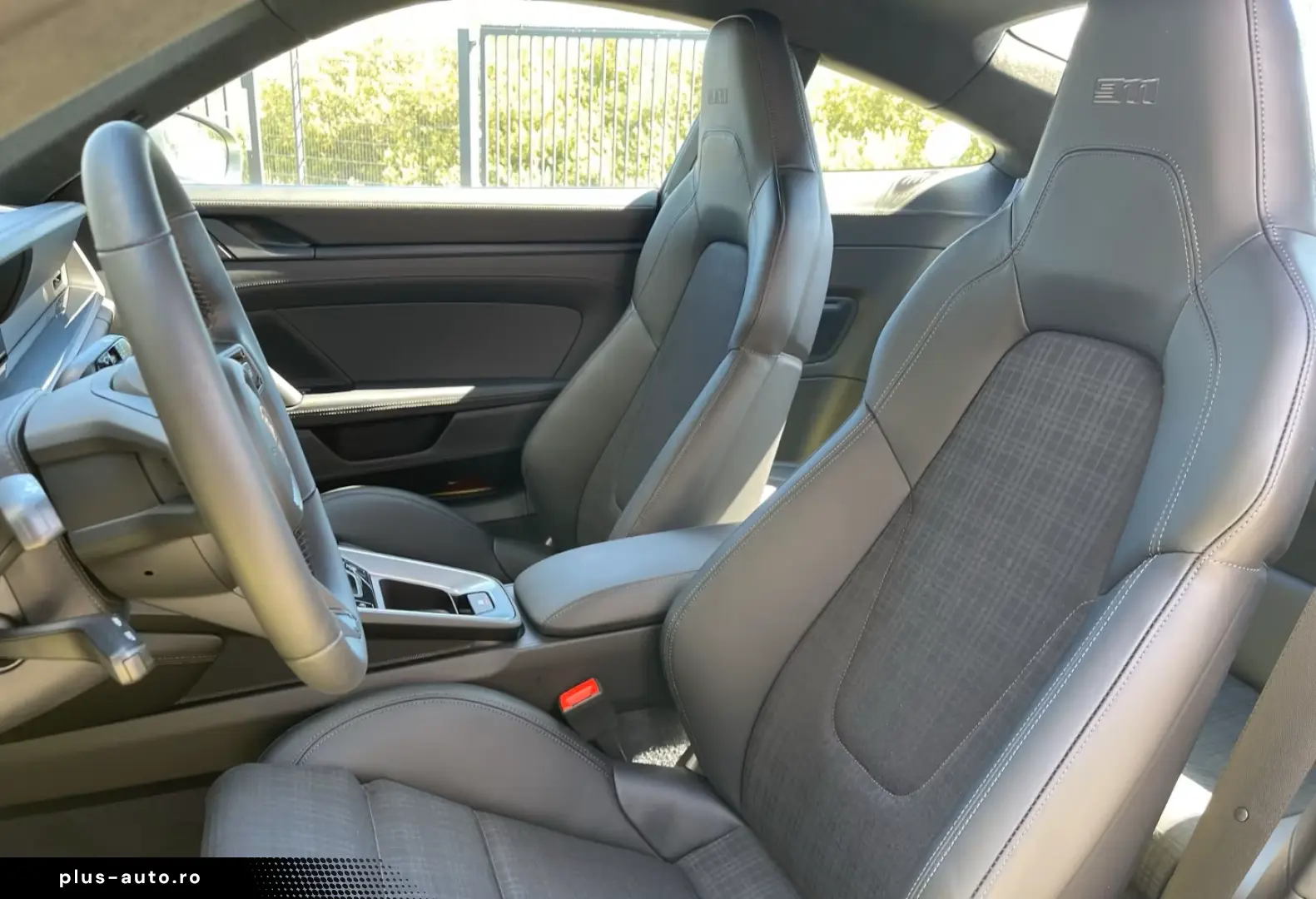 Porsche 992 911 Carrera T Cartagenagelb