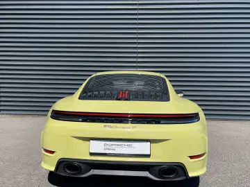 Porsche 992 911 Carrera T Cartagenagelb