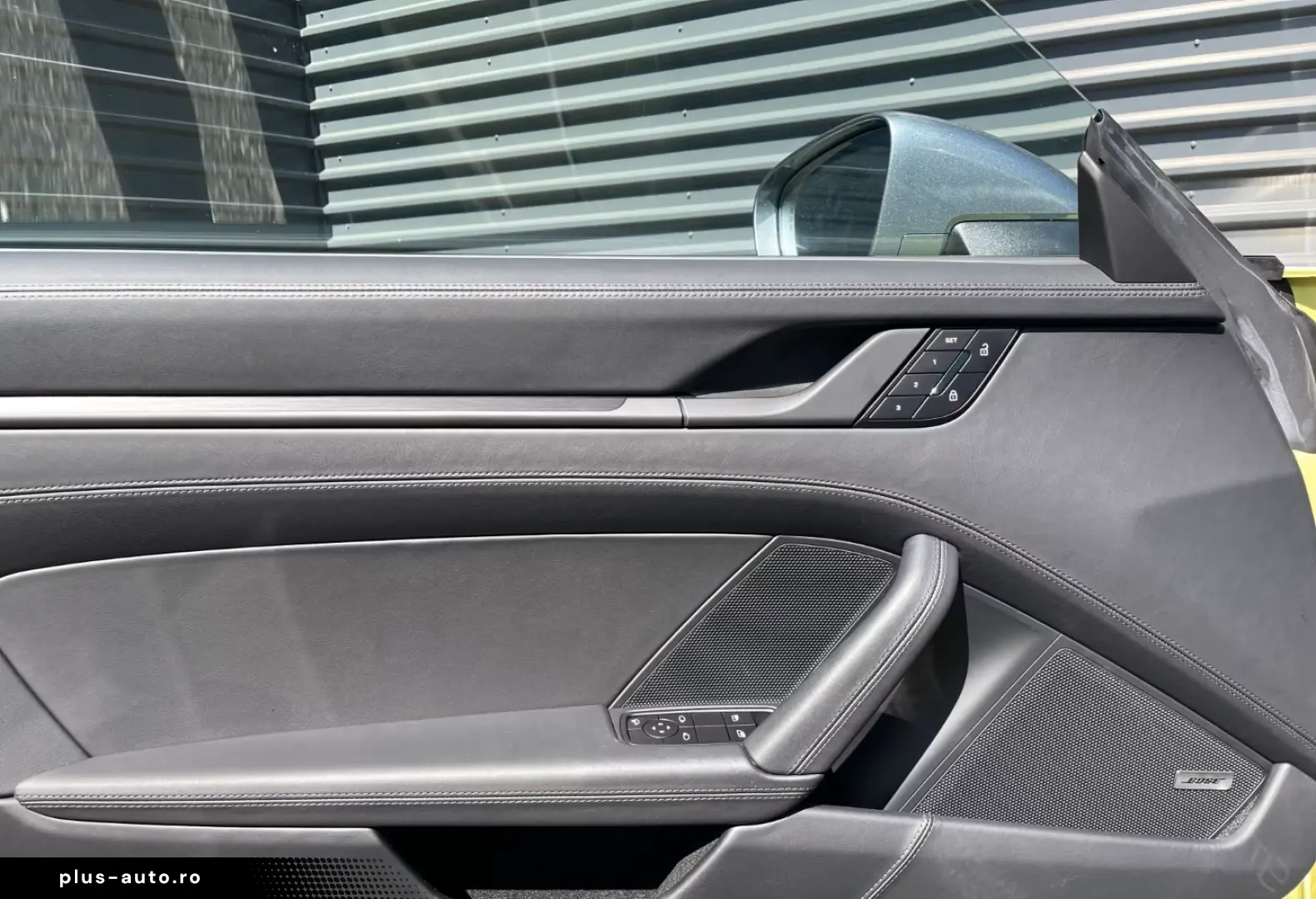 Porsche 992 911 Carrera T Cartagenagelb