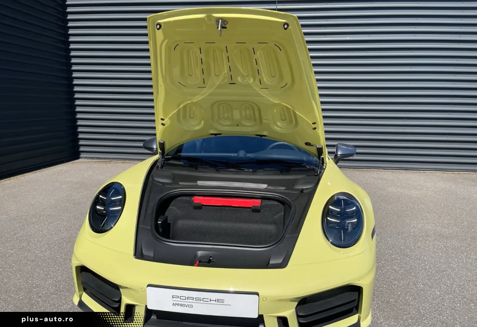 Porsche 992 911 Carrera T Cartagenagelb