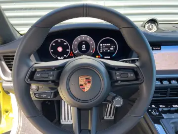 Porsche 992 911 Carrera T Cartagenagelb