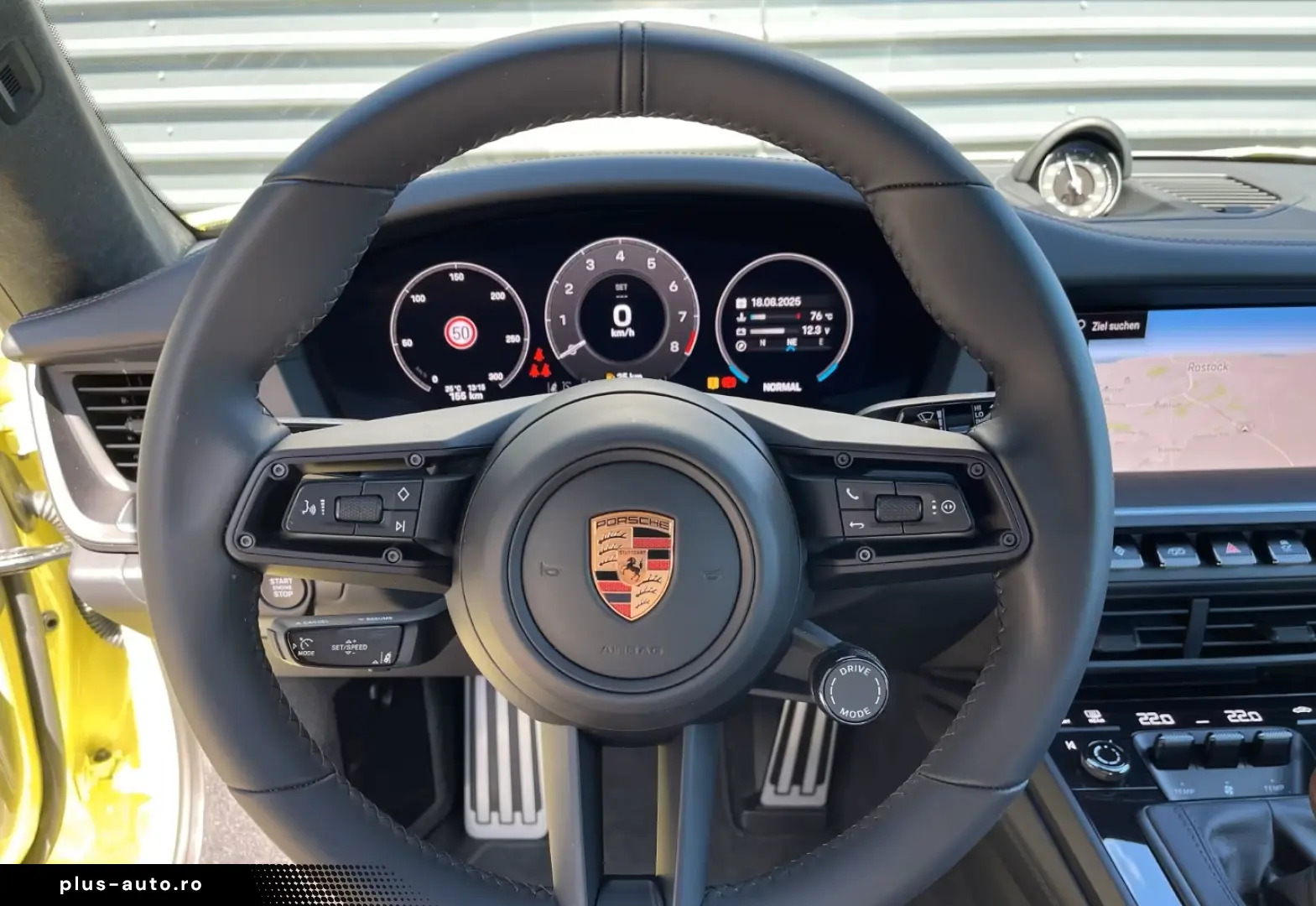 Porsche 992 911 Carrera T Cartagenagelb