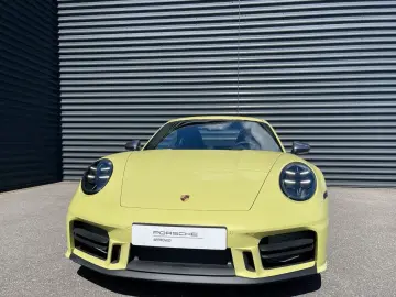 Porsche 992 911 Carrera T Cartagenagelb
